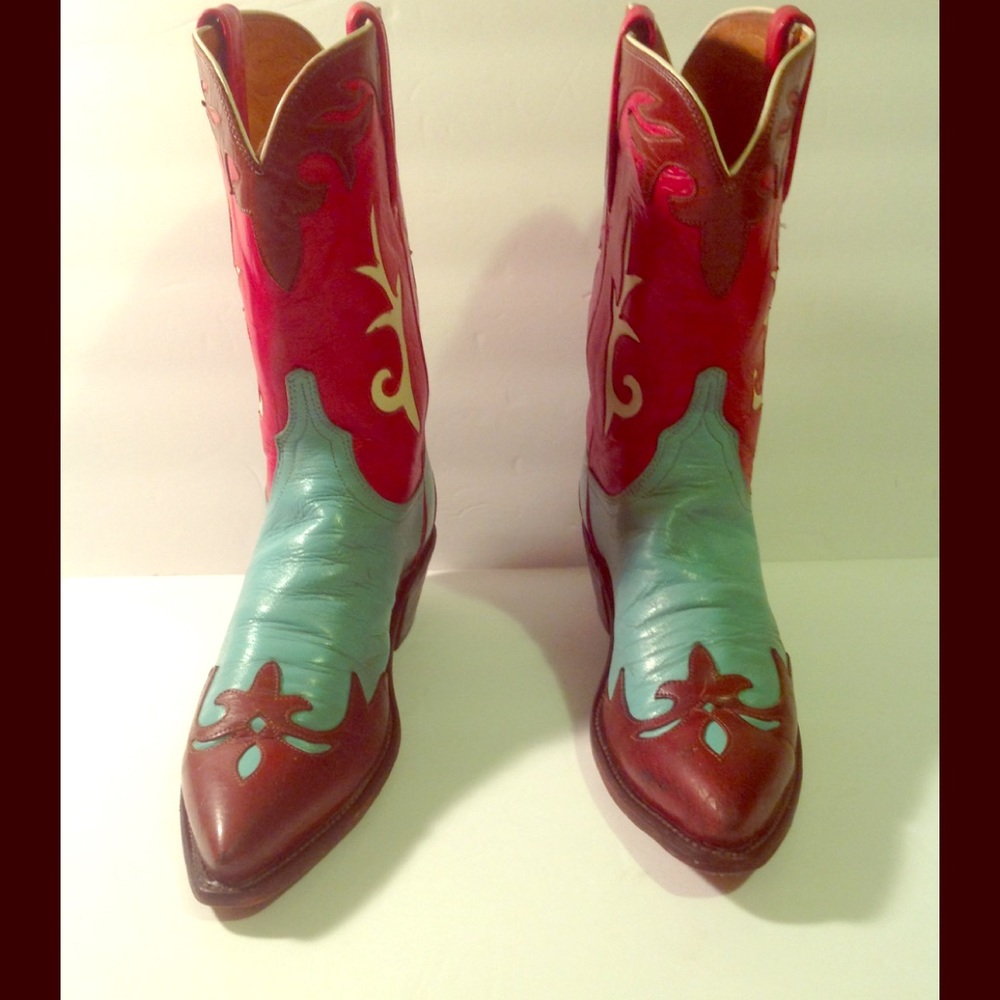 Women's size 8 1/2 B Lucchese Cowgirl boots.